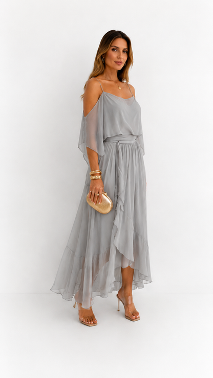 Isabela | Conjunto fluido gris con top de tirantes finos y pantalón ligero