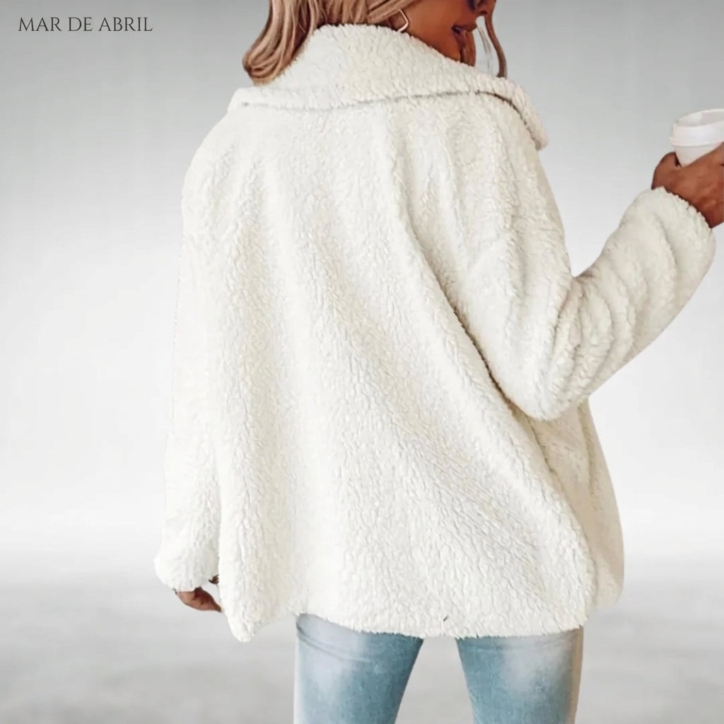 LORENA | Chaqueta de efecto borreguito con solapas de leopardo