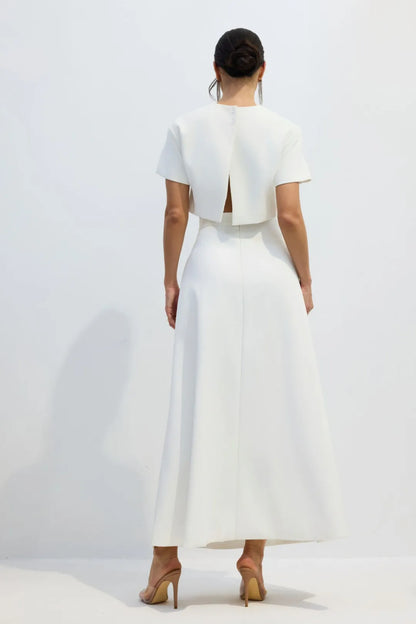 Angelica | Conjunto con Apliques Florales y Falda
