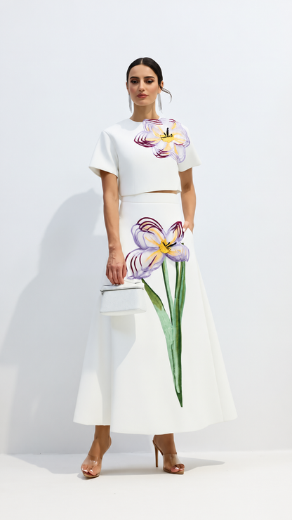 Angelica | Conjunto con Apliques Florales y Falda
